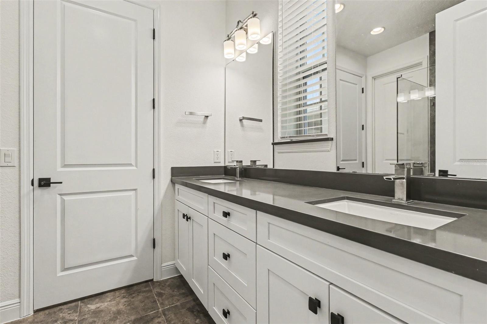 Image 26 of 41 For 8274 Nemours Parkway