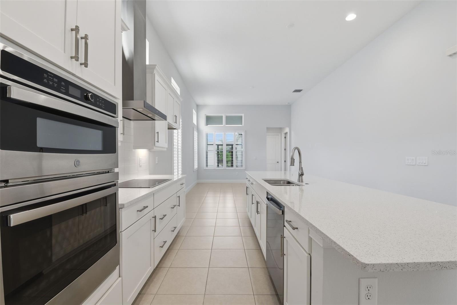 Image 19 of 47 For 28761 Sweet Persimmon Drive