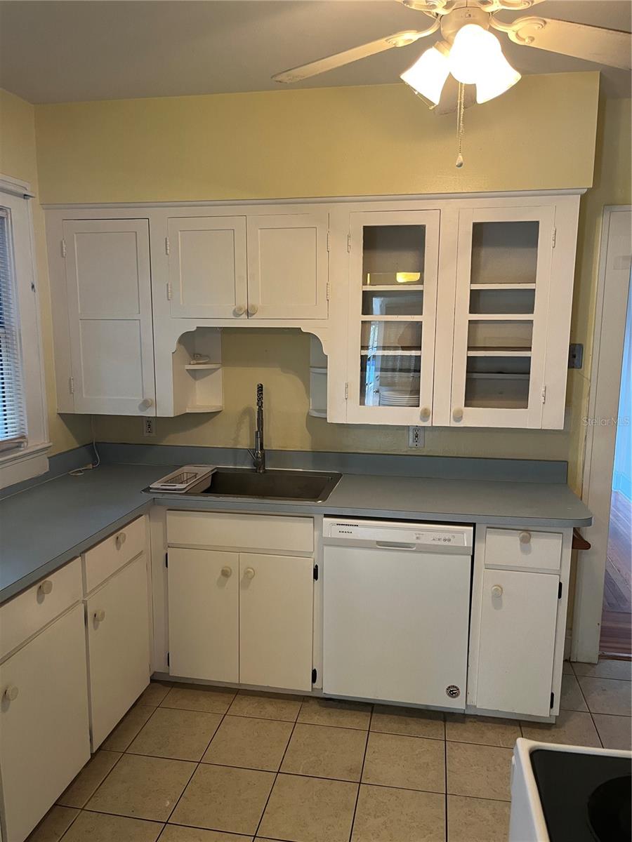 Image 10 of 30 For 3420 Grant Street