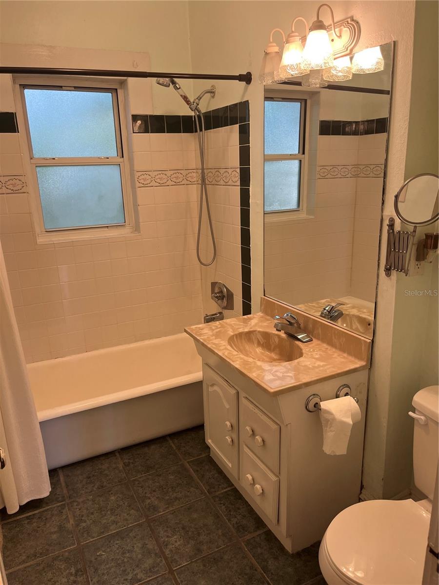 Image 18 of 30 For 3420 Grant Street