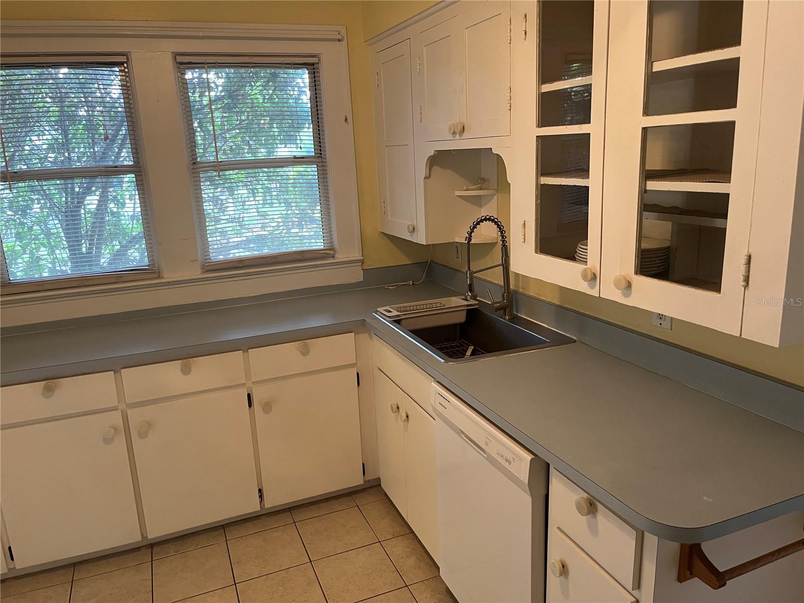 Image 9 of 30 For 3420 Grant Street