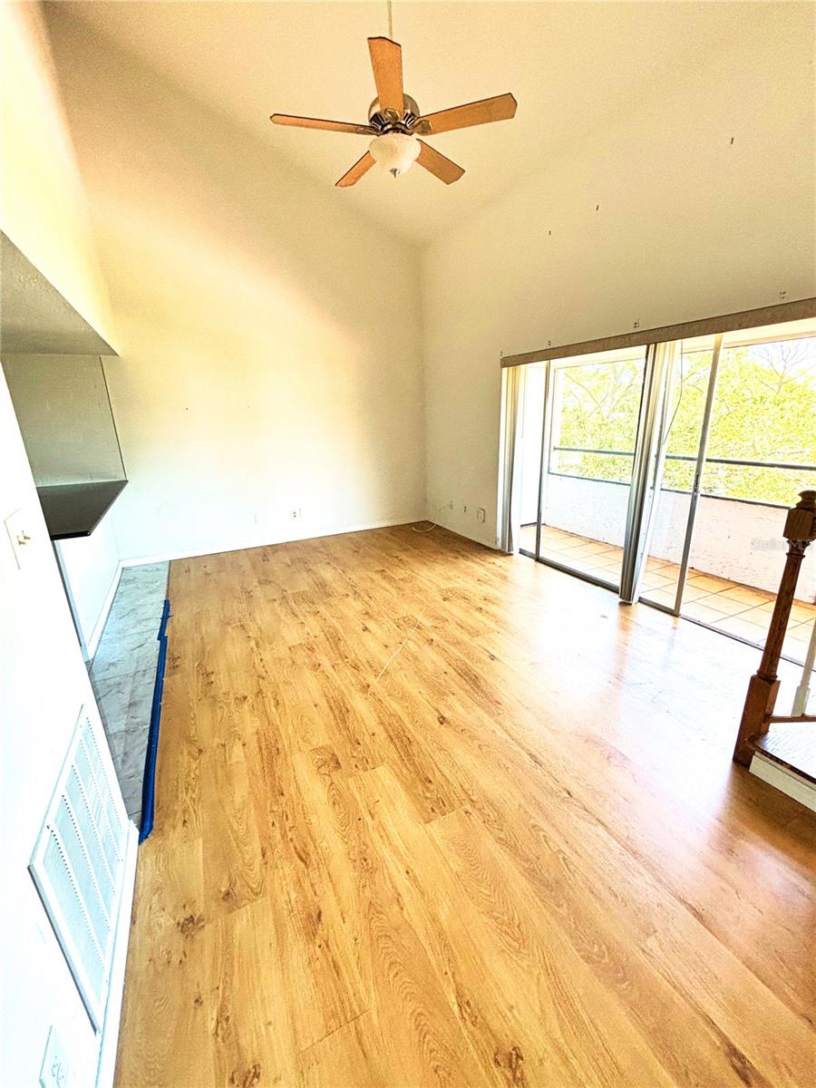 Image 5 of 23 For 2583 Countryside Boulevard 3309