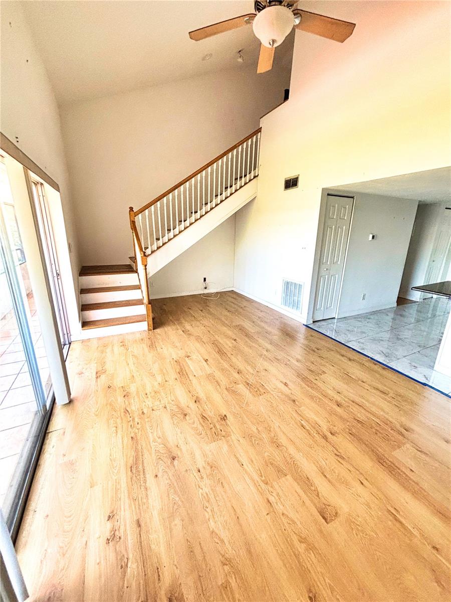 Image 7 of 23 For 2583 Countryside Boulevard 3309