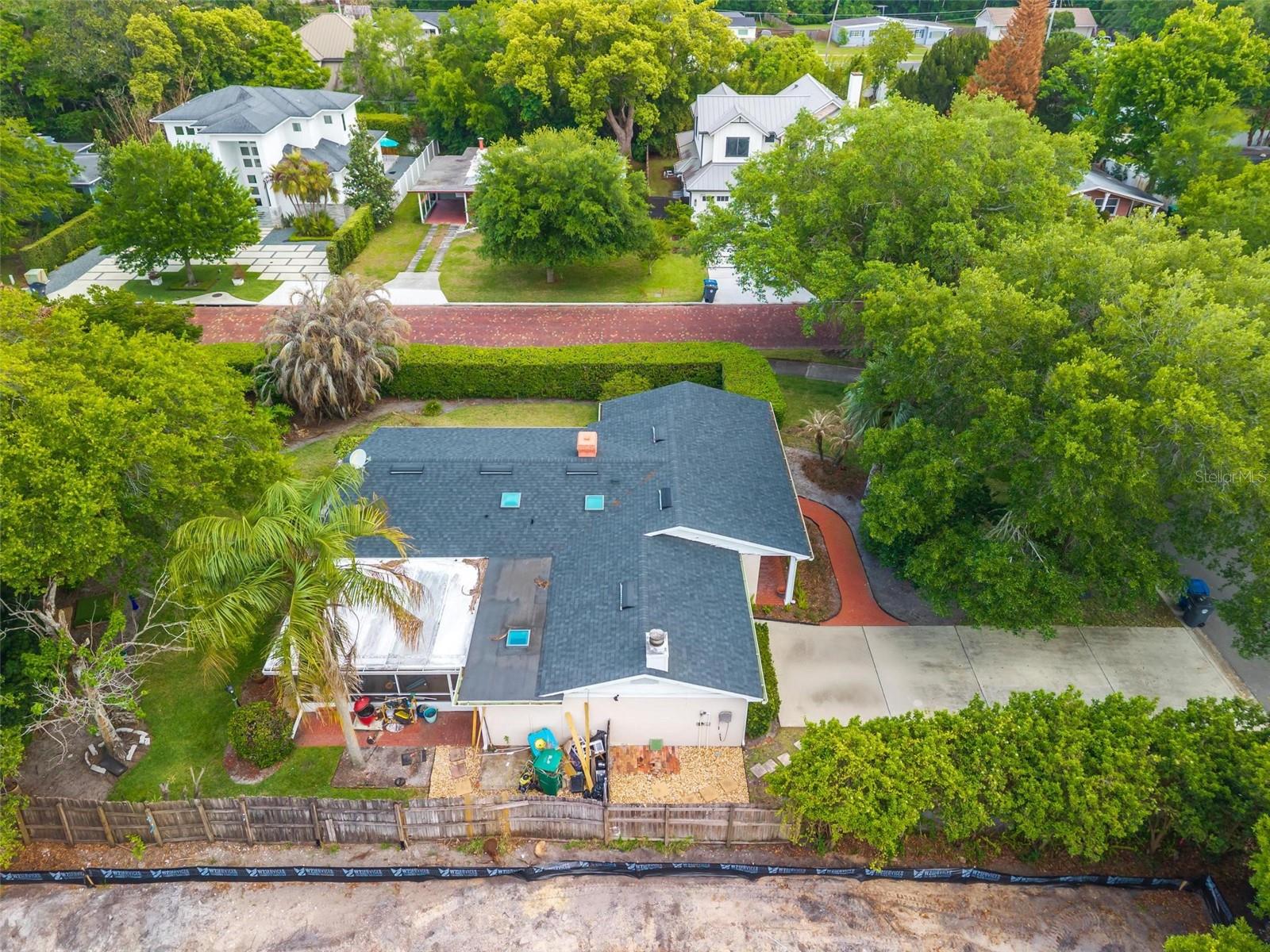 Image 11 of 35 For 1785 Walnut Avenue