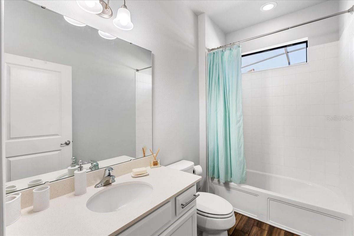 Image 34 of 60 For 3814 Shoreside Drive