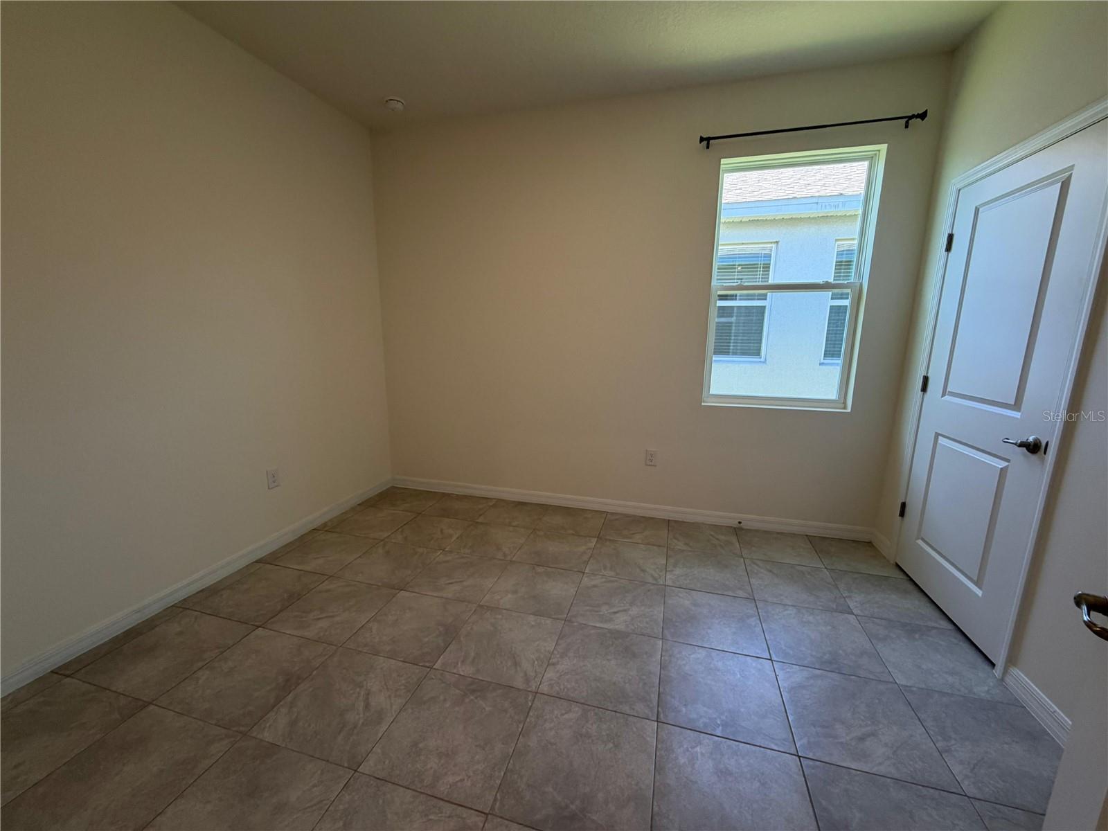 Image 9 of 19 For 8589 Pinecrest Trail