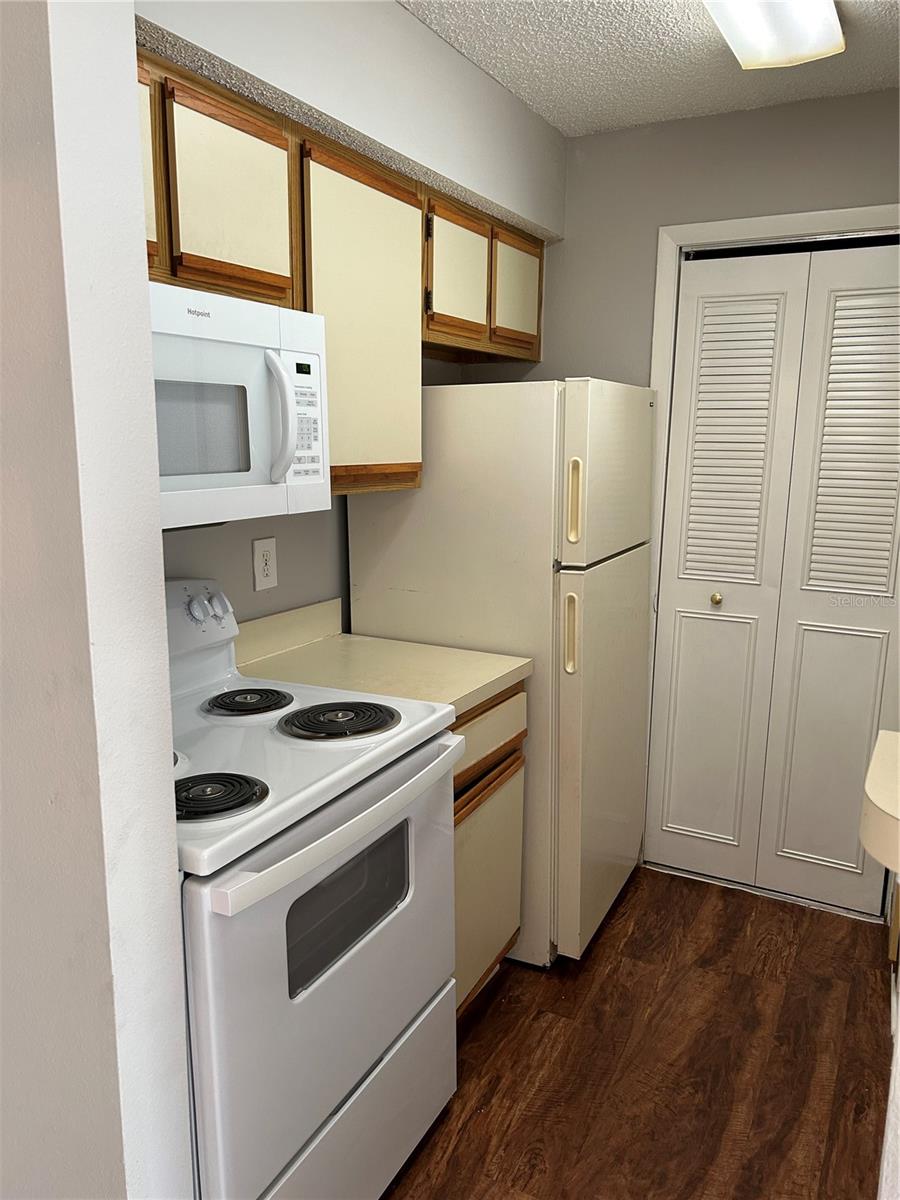 Image 6 of 17 For 241 Afton Square 304