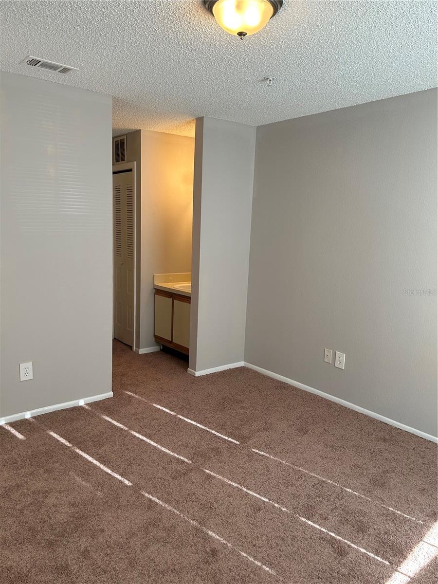 Image 9 of 17 For 241 Afton Square 304