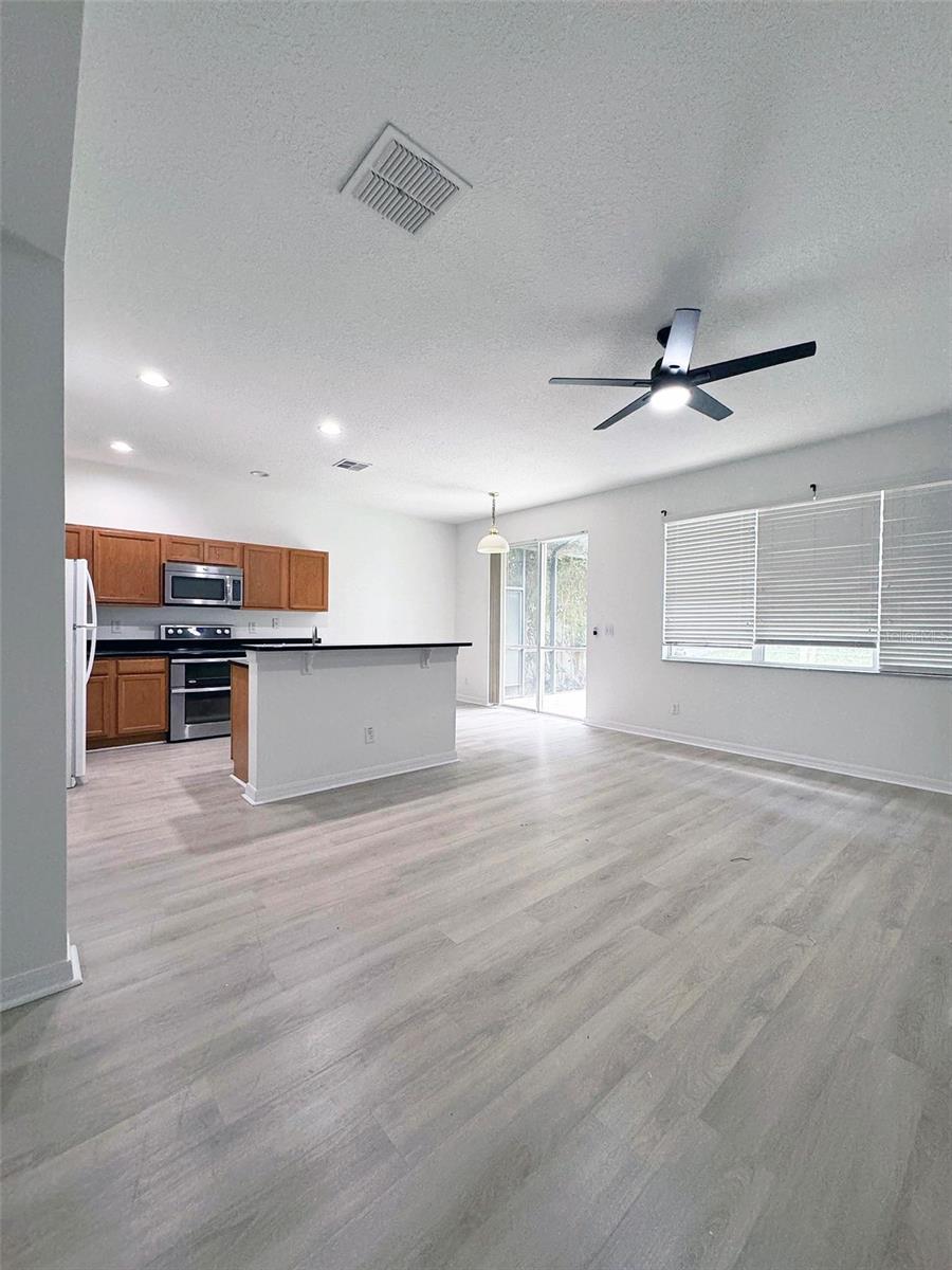 Image 4 of 16 For 654 Kettering Road