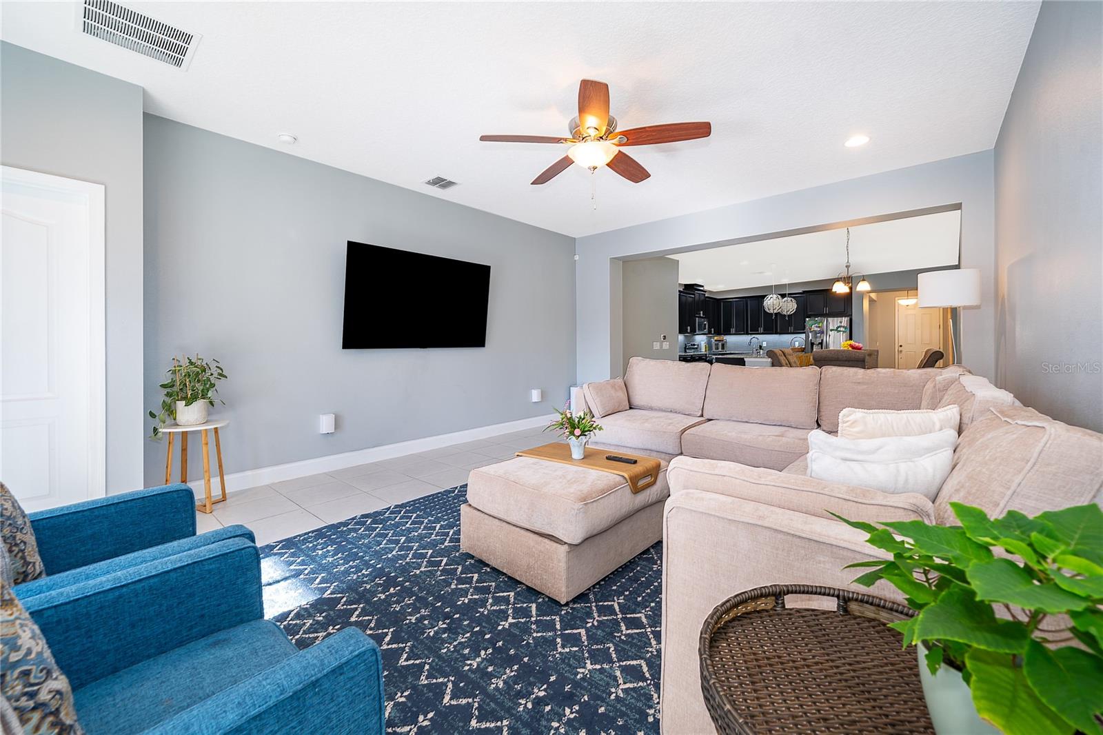 Image 14 of 32 For 8031 Navel Orange Lane