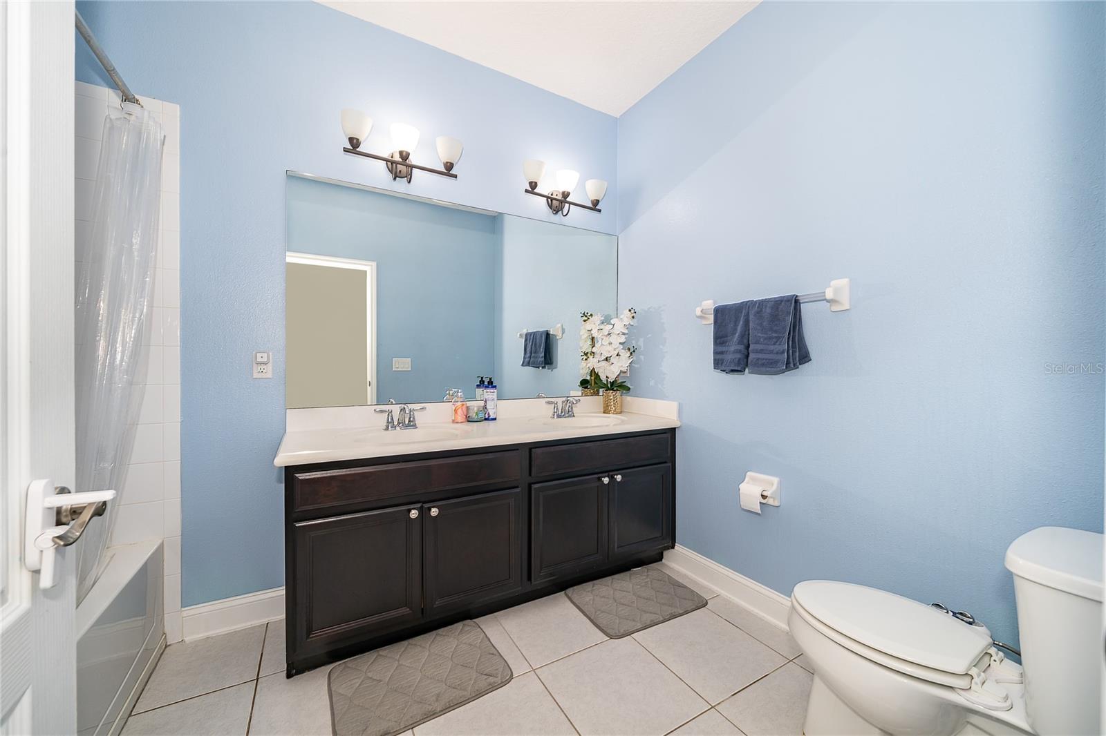 Image 20 of 32 For 8031 Navel Orange Lane