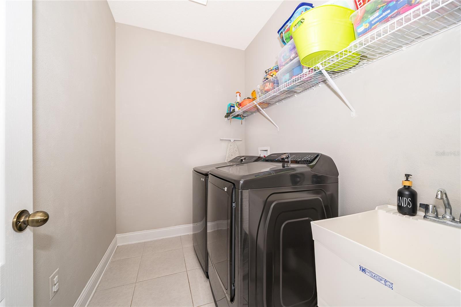 Image 24 of 32 For 8031 Navel Orange Lane