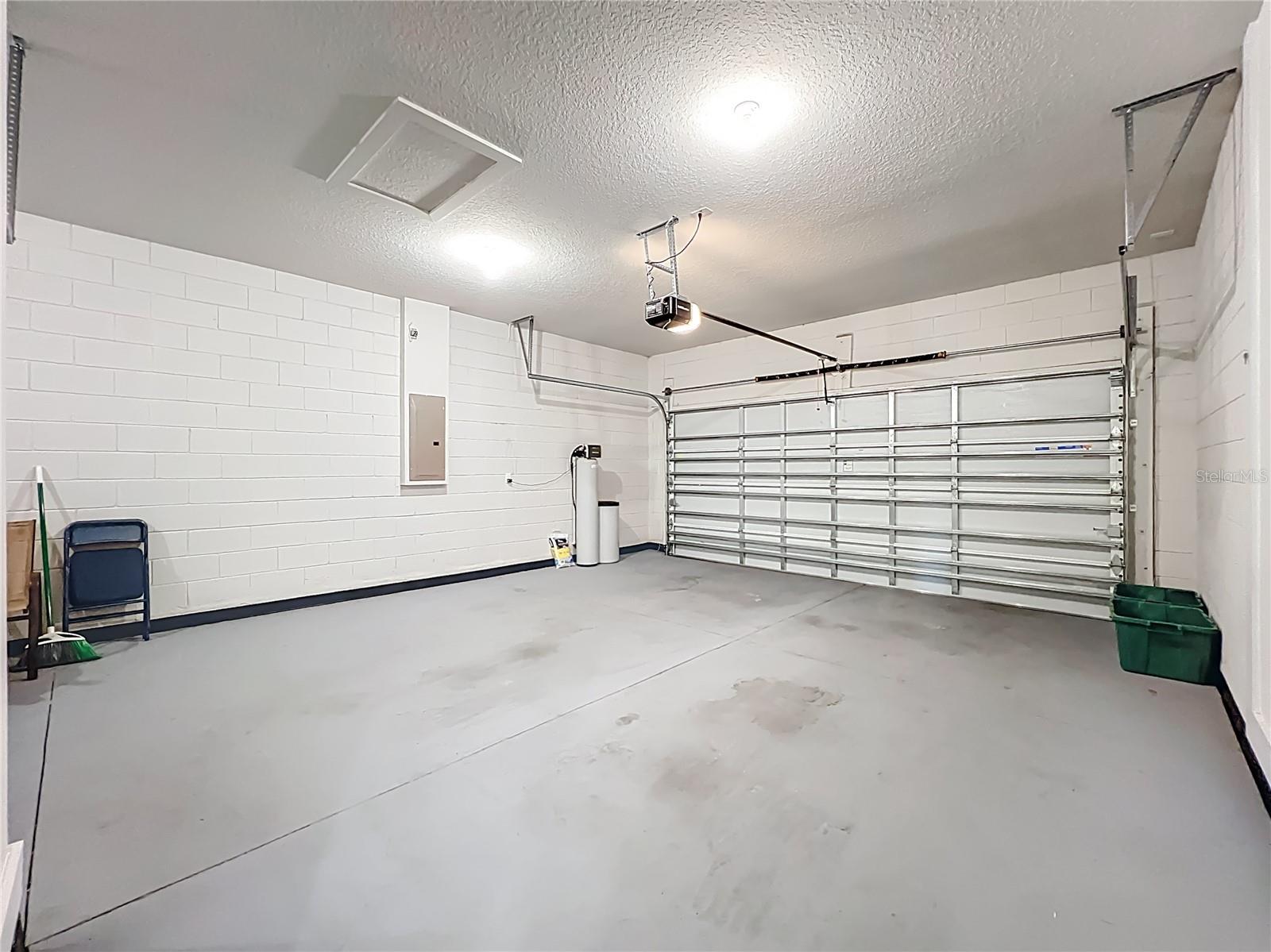 Image 33 of 47 For 3412 Bluff Oak Lane