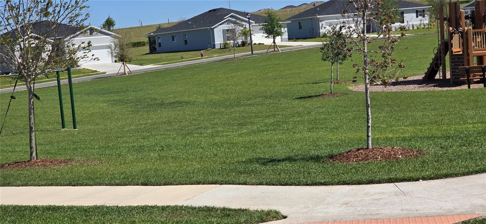 Image 27 of 30 For 1446 Geranium Drive