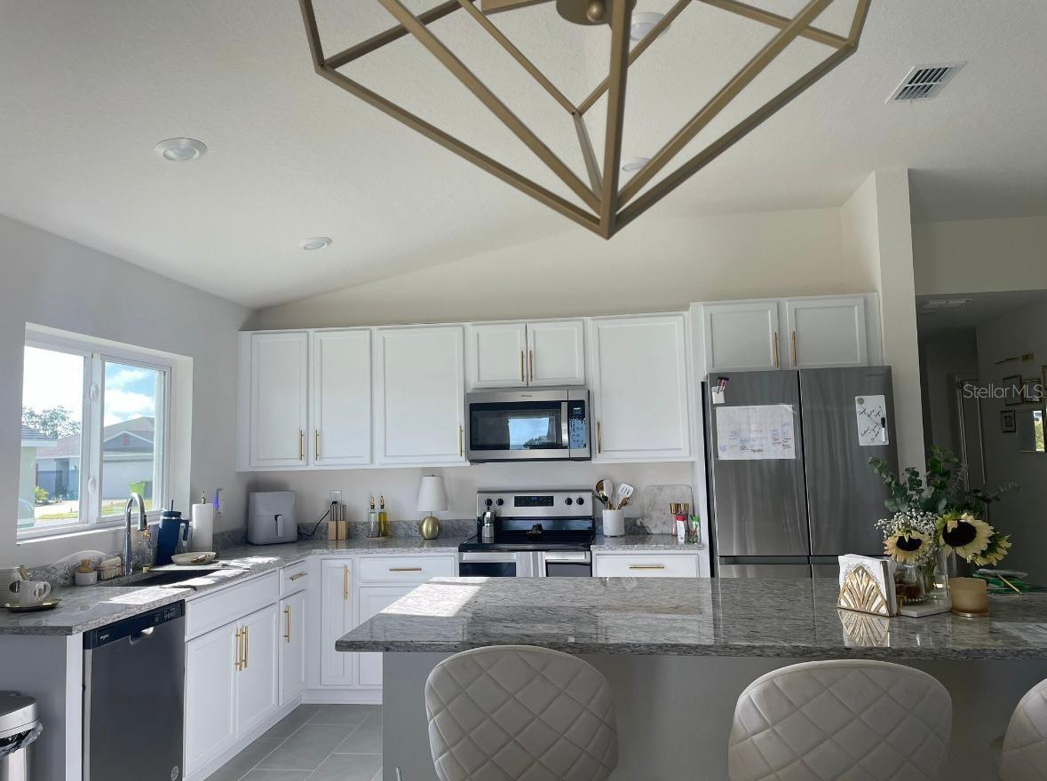 Image 7 of 30 For 1446 Geranium Drive