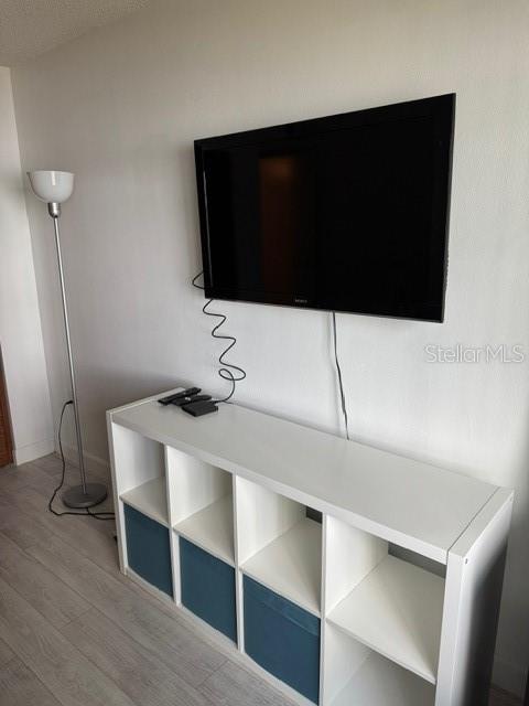 Image 14 of 23 For 2225 Holden Avenue 104