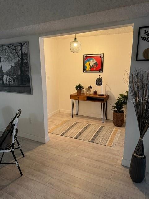 Image 8 of 23 For 2225 Holden Avenue 104