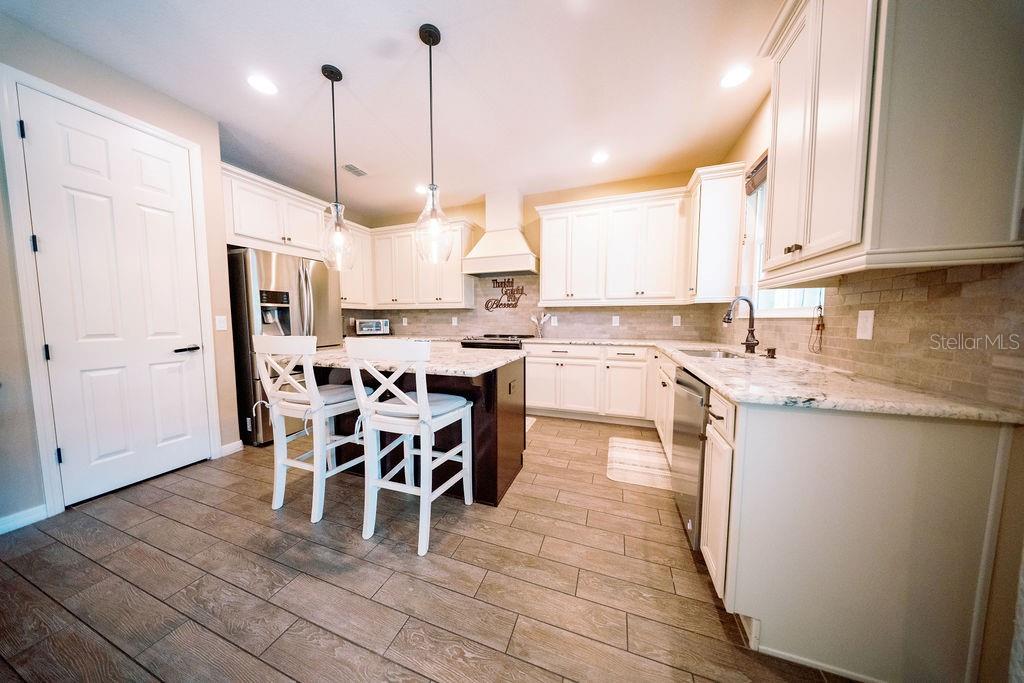 Image 11 of 43 For 8173 Gamemaster Avenue