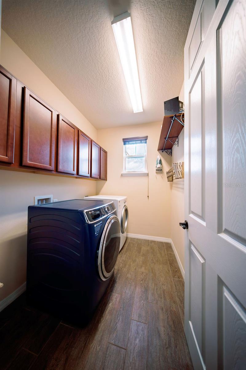 Image 19 of 43 For 8173 Gamemaster Avenue