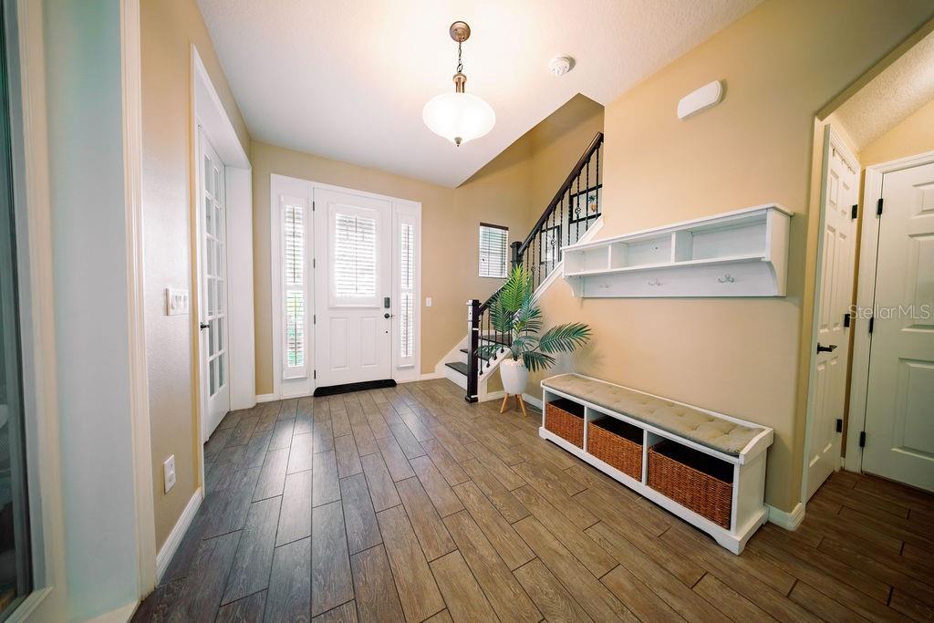 Image 3 of 43 For 8173 Gamemaster Avenue