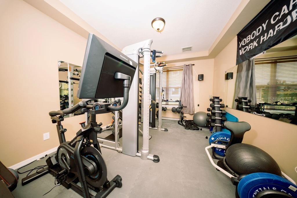 Image 5 of 43 For 8173 Gamemaster Avenue