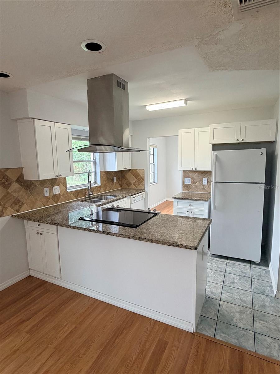 Image 4 of 21 For 661 Murphy Road