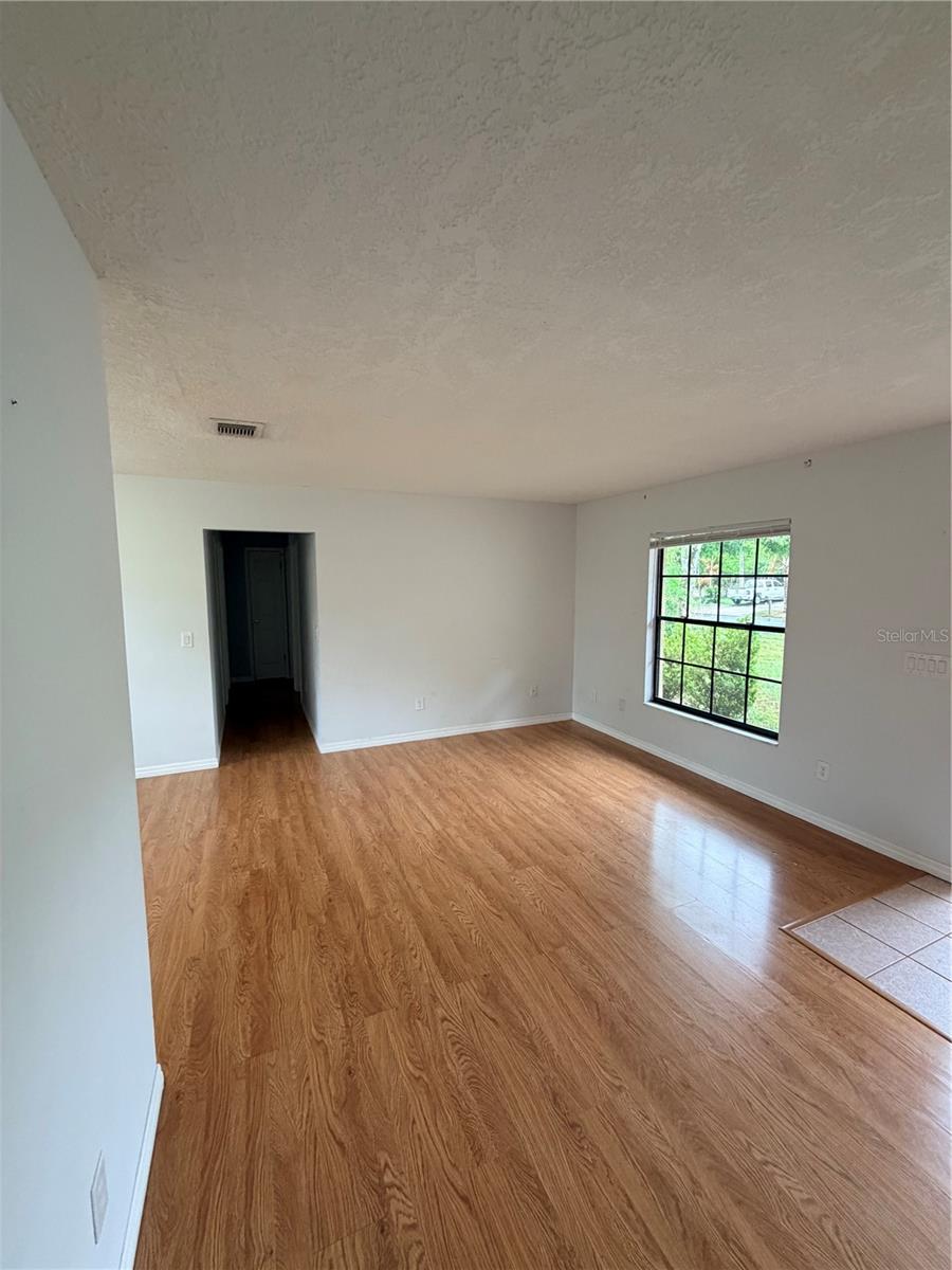 Image 5 of 21 For 661 Murphy Road