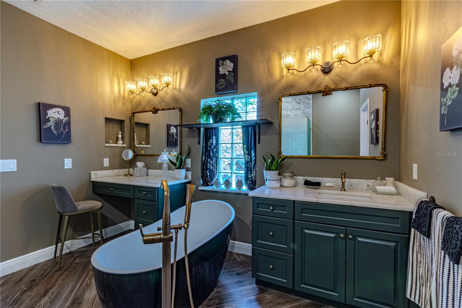 Image 26 of 57 For 2243 Three Rivers Drive