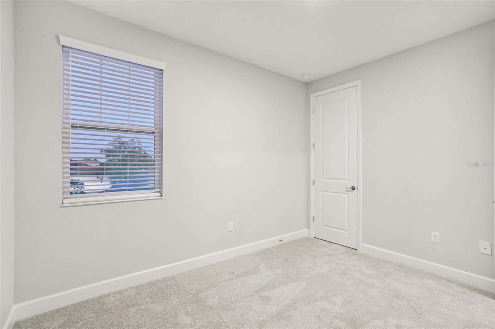 Image 32 of 60 For 2564 Hawks Overlook Place