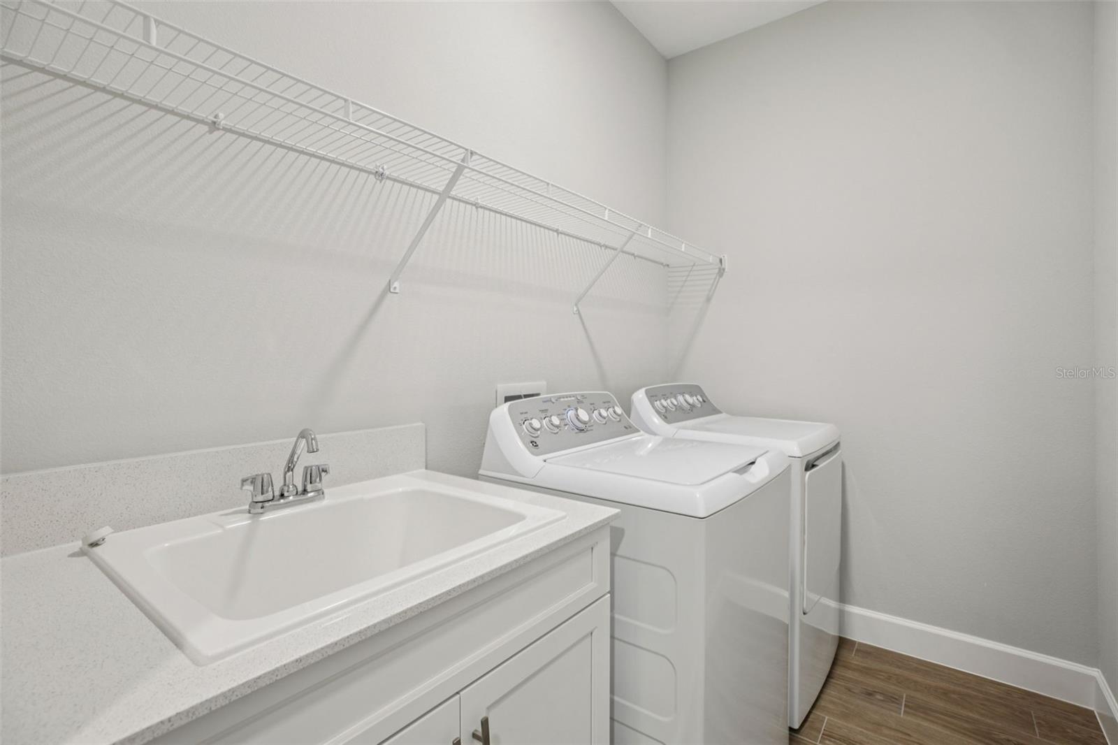 Image 39 of 60 For 2564 Hawks Overlook Place