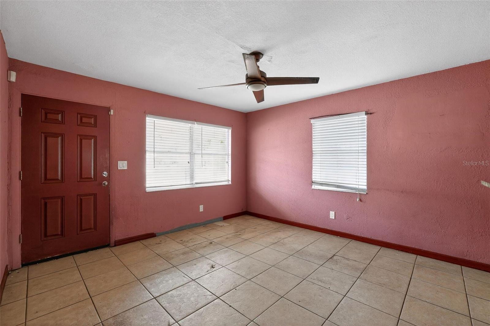 Image 10 of 31 For 300 52nd Street S