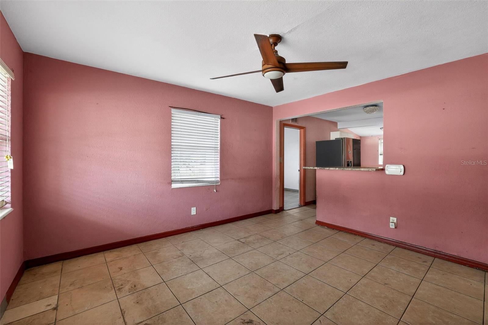 Image 14 of 31 For 300 52nd Street S