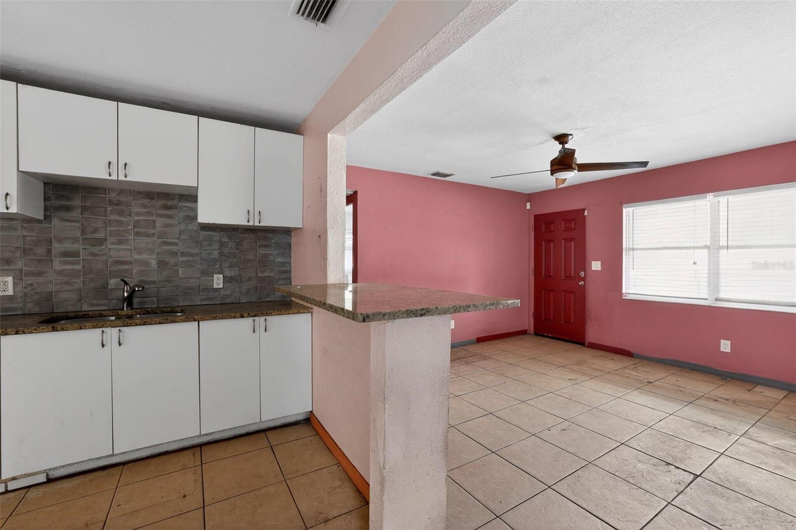 Image 19 of 31 For 300 52nd Street S