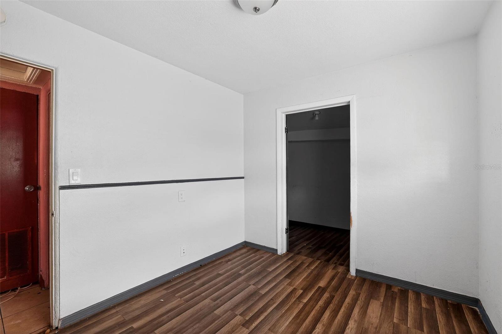 Image 22 of 31 For 300 52nd Street S