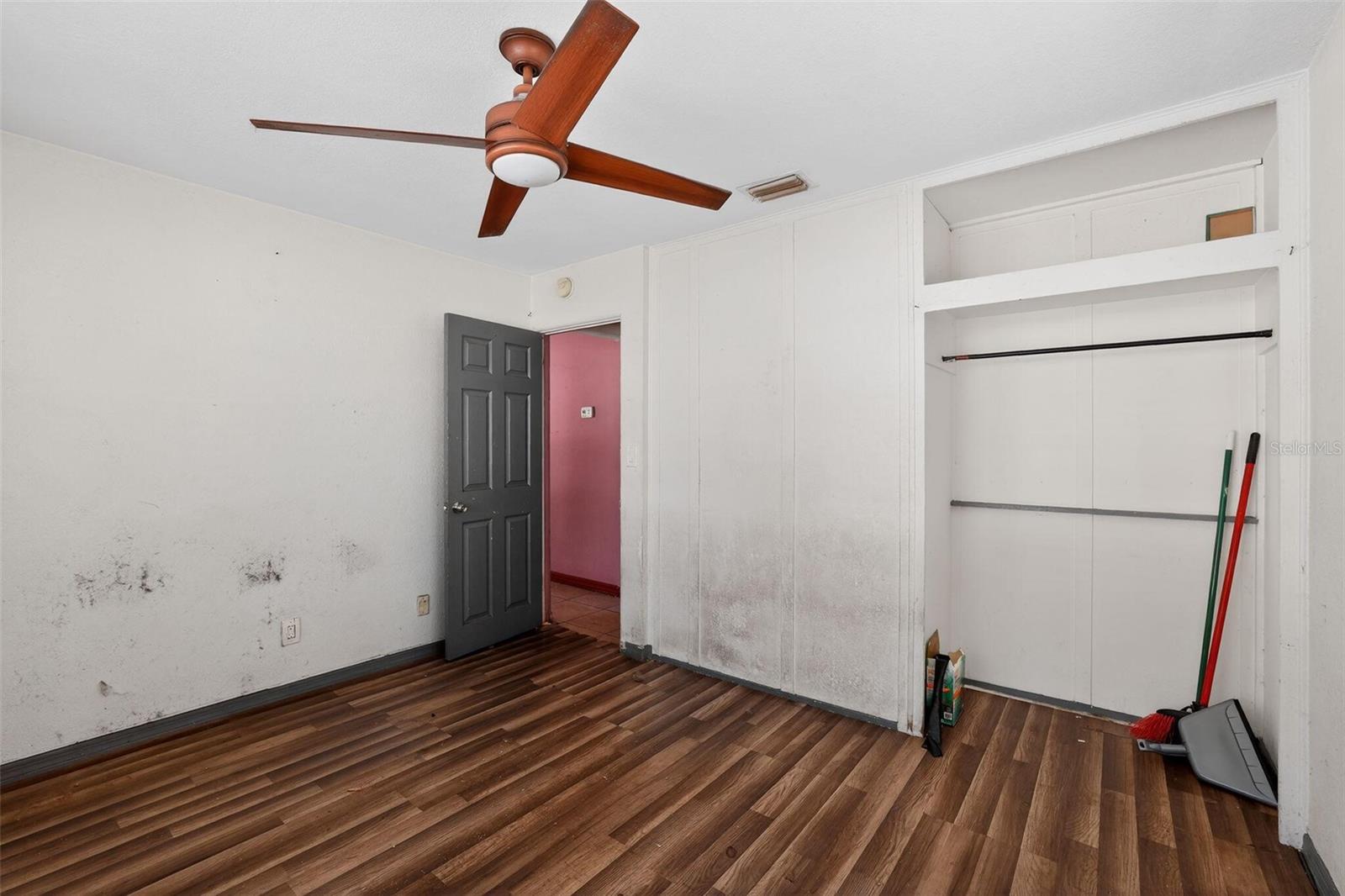 Image 25 of 31 For 300 52nd Street S