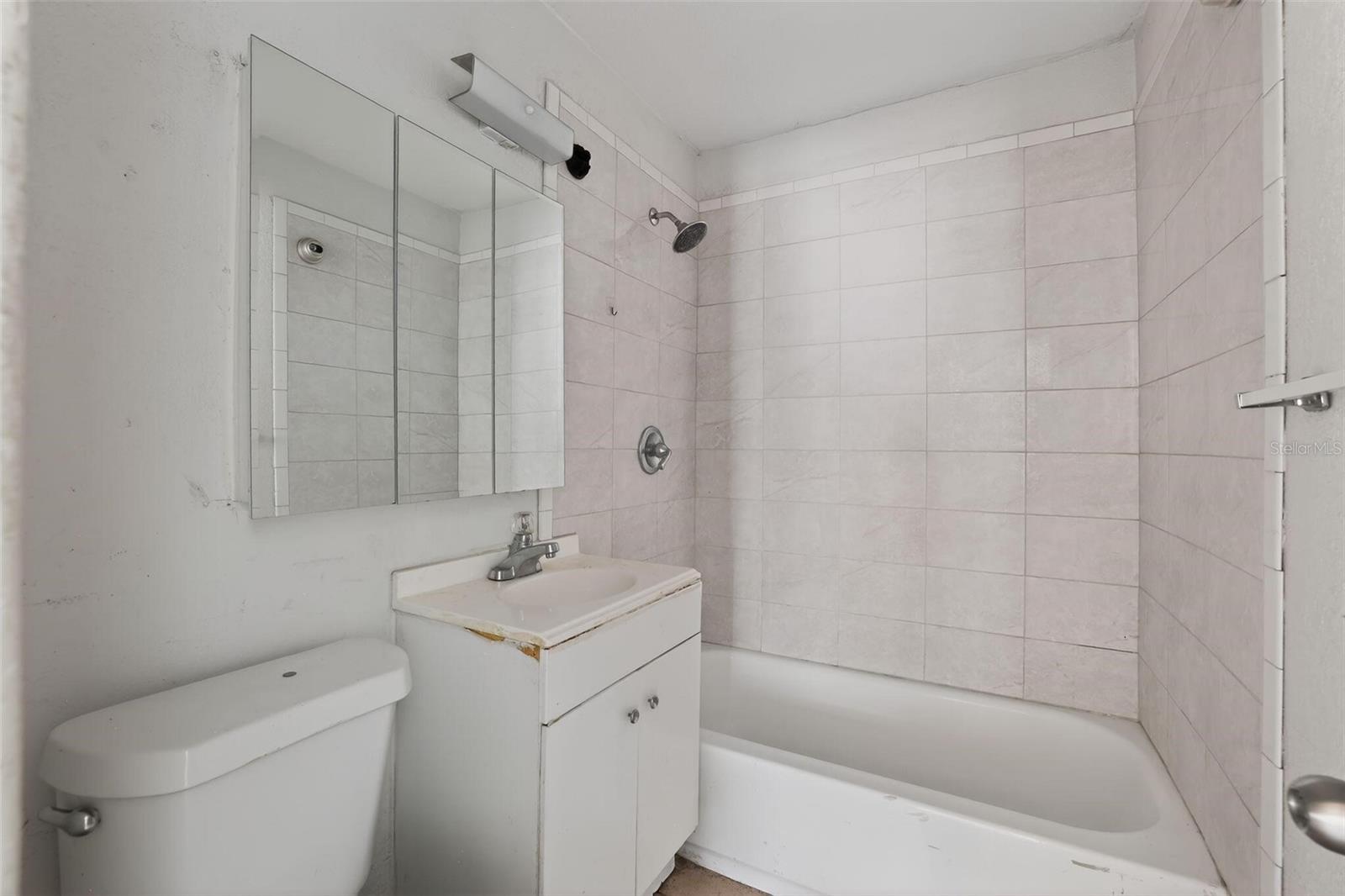 Image 26 of 31 For 300 52nd Street S