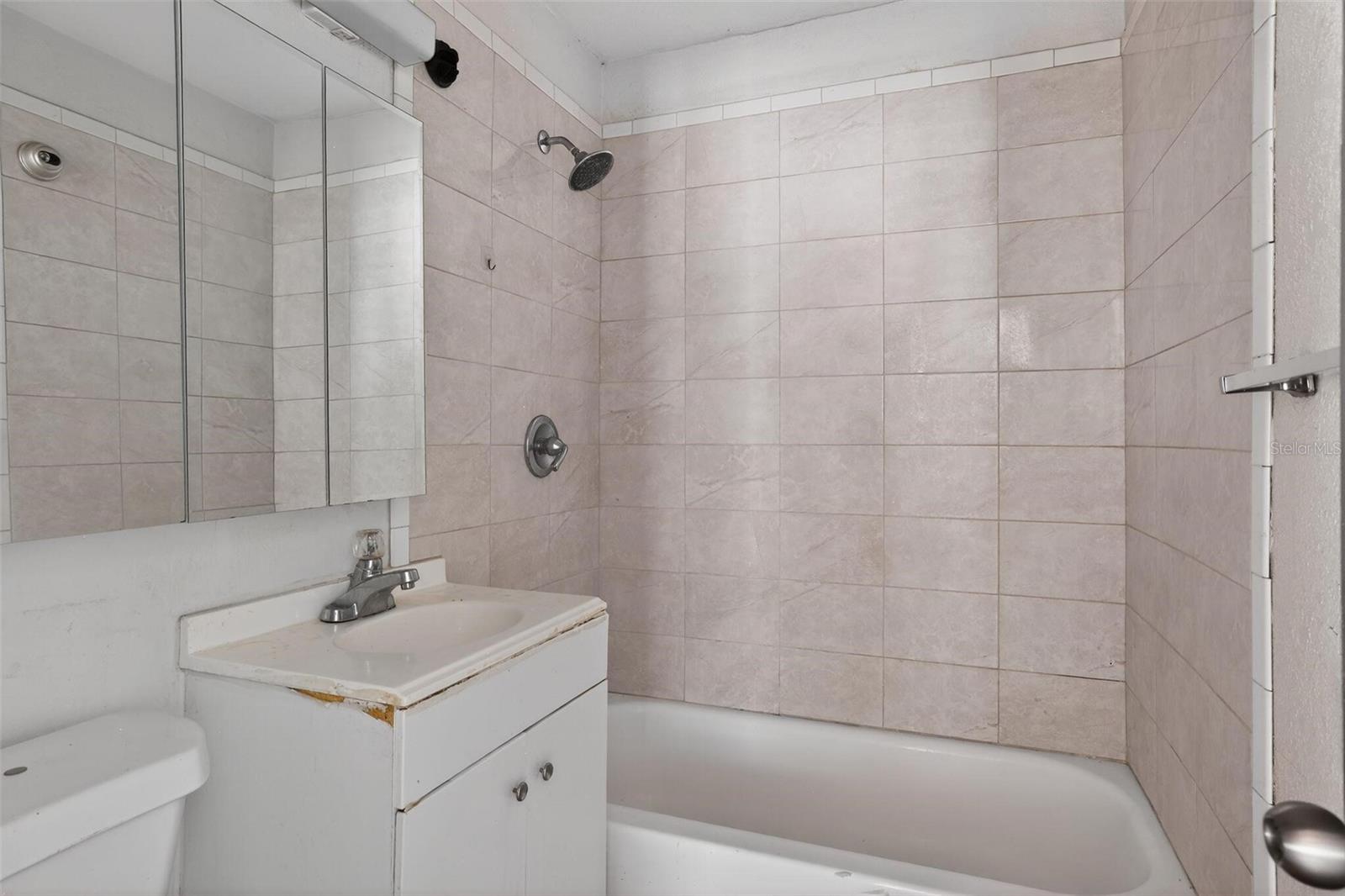 Image 27 of 31 For 300 52nd Street S