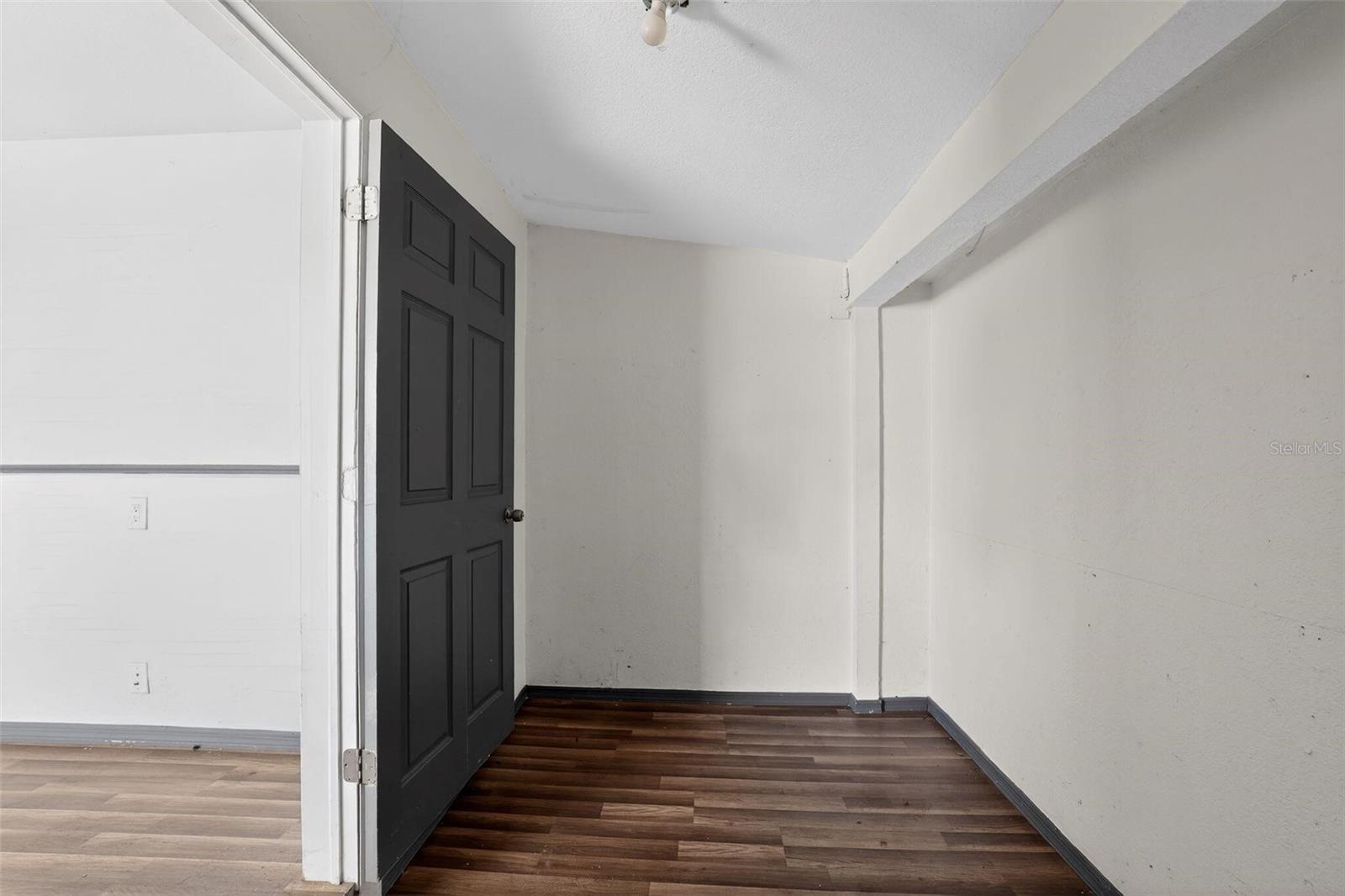 Image 29 of 31 For 300 52nd Street S