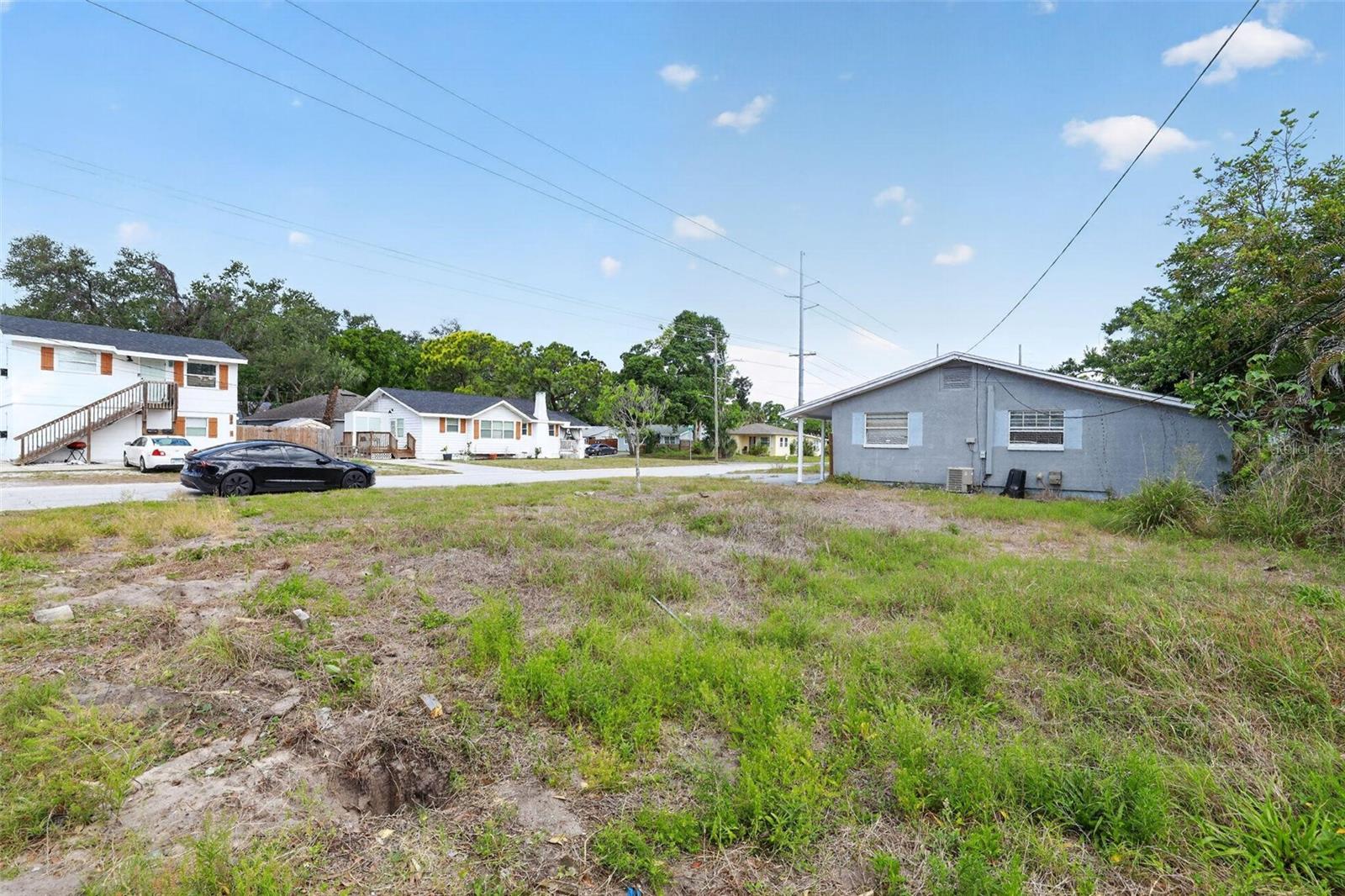 Image 7 of 31 For 300 52nd Street S