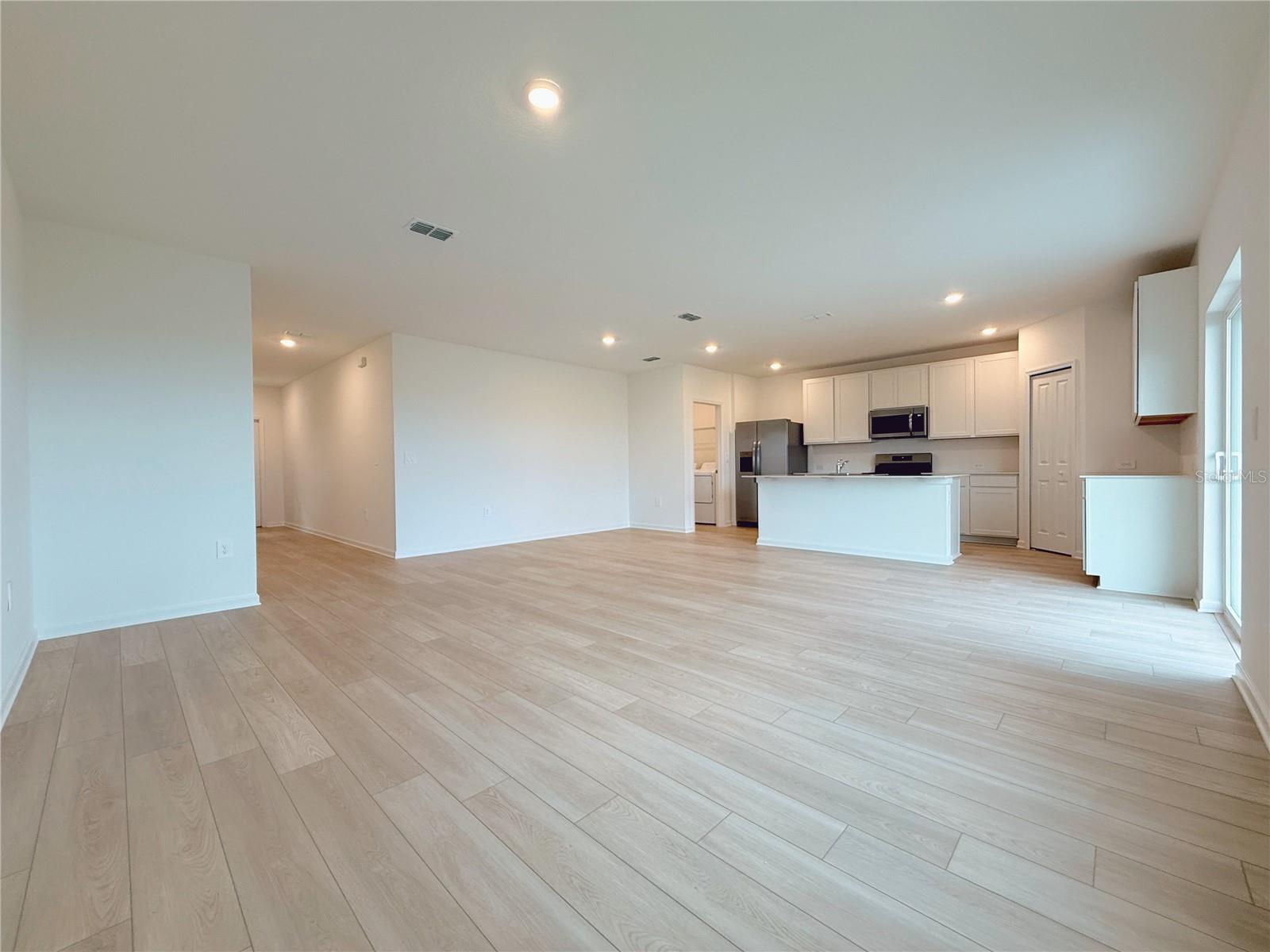 Image 5 of 21 For 6481 Domizio Drive