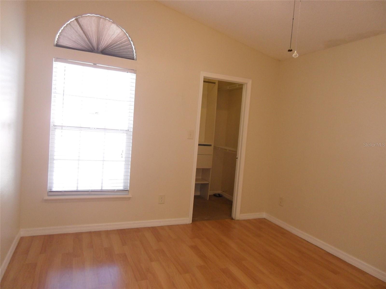 Image 12 of 35 For 276 San Gabriel Street