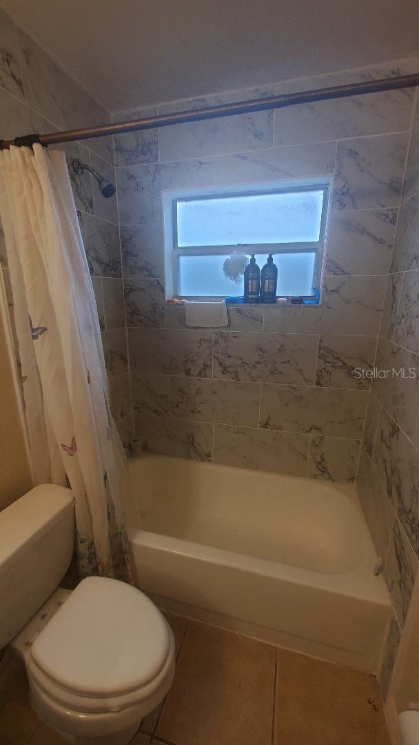 Image 20 of 35 For 276 San Gabriel Street