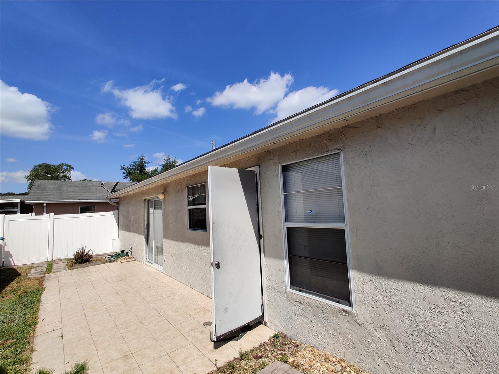 Image 29 of 35 For 276 San Gabriel Street