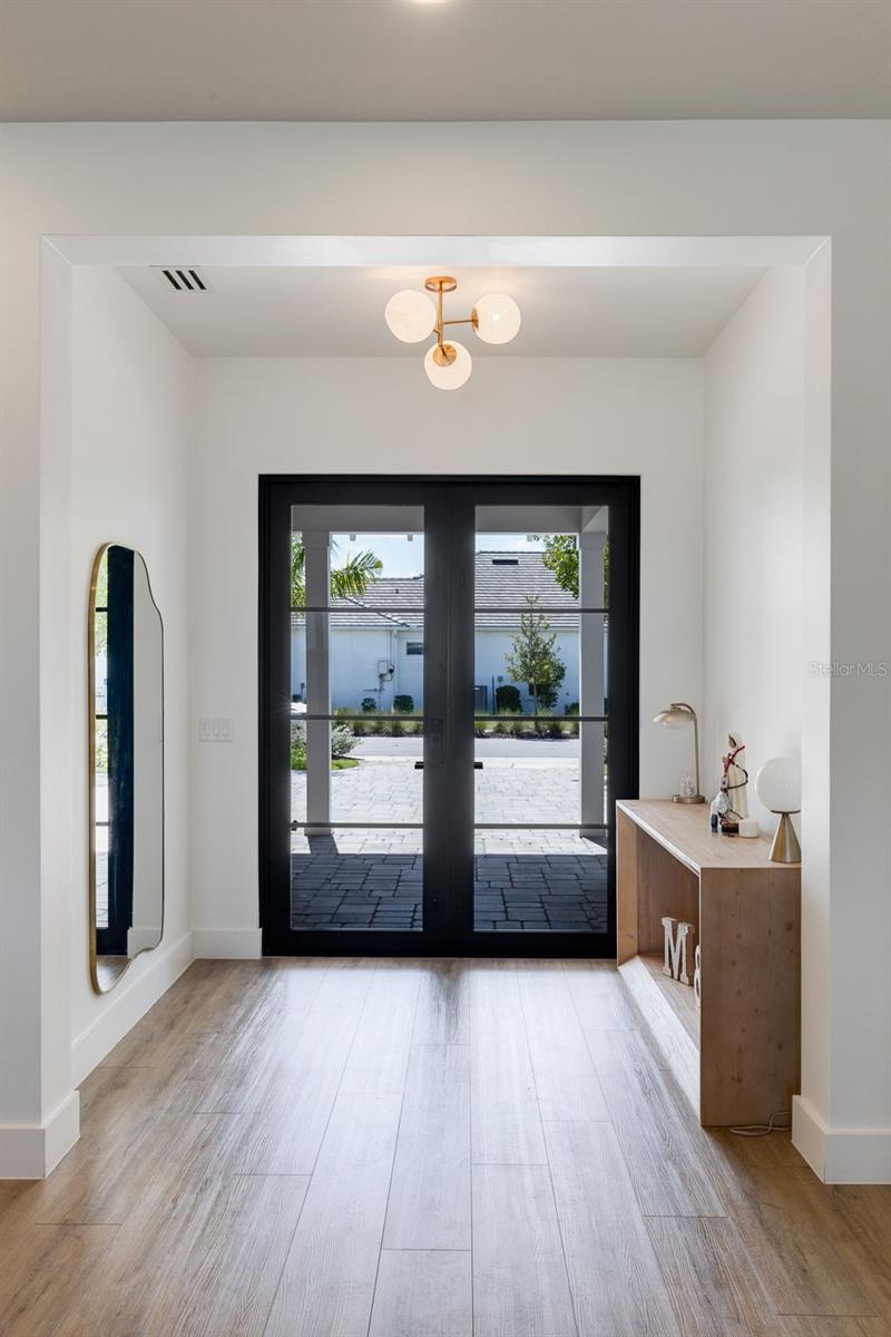 Image 14 of 45 For 43394 Waterside Trail