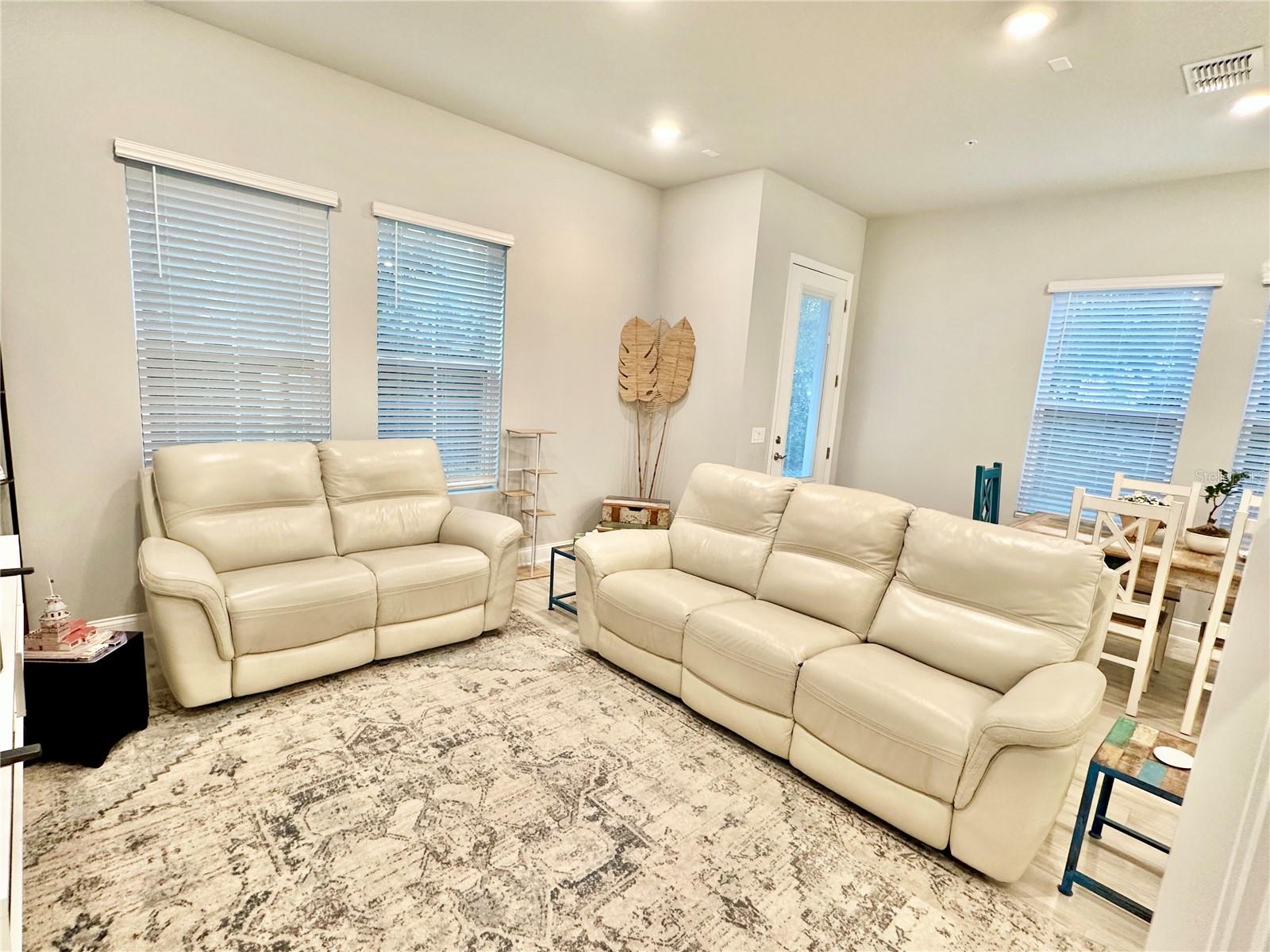 Image 10 of 26 For 900 Wild Date Lane