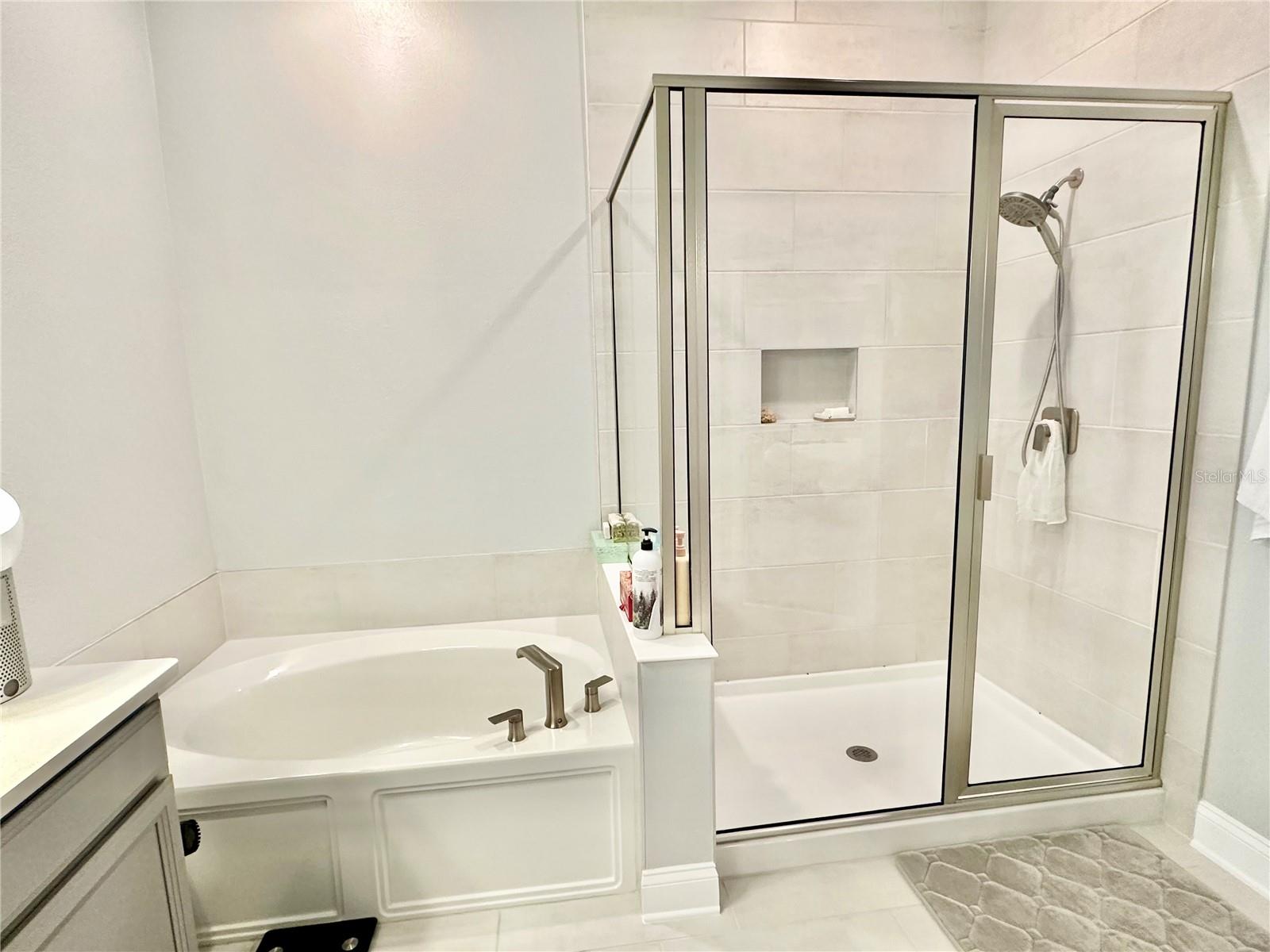 Image 21 of 26 For 900 Wild Date Lane