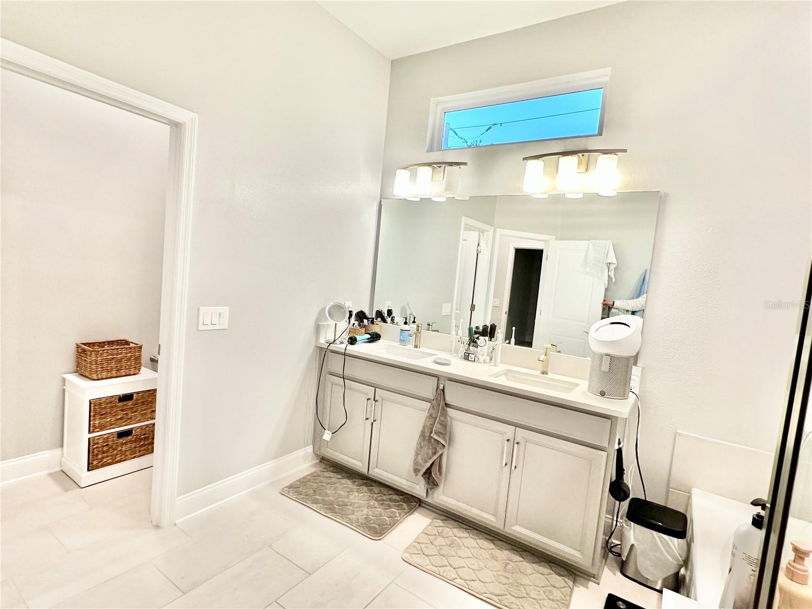 Image 22 of 26 For 900 Wild Date Lane