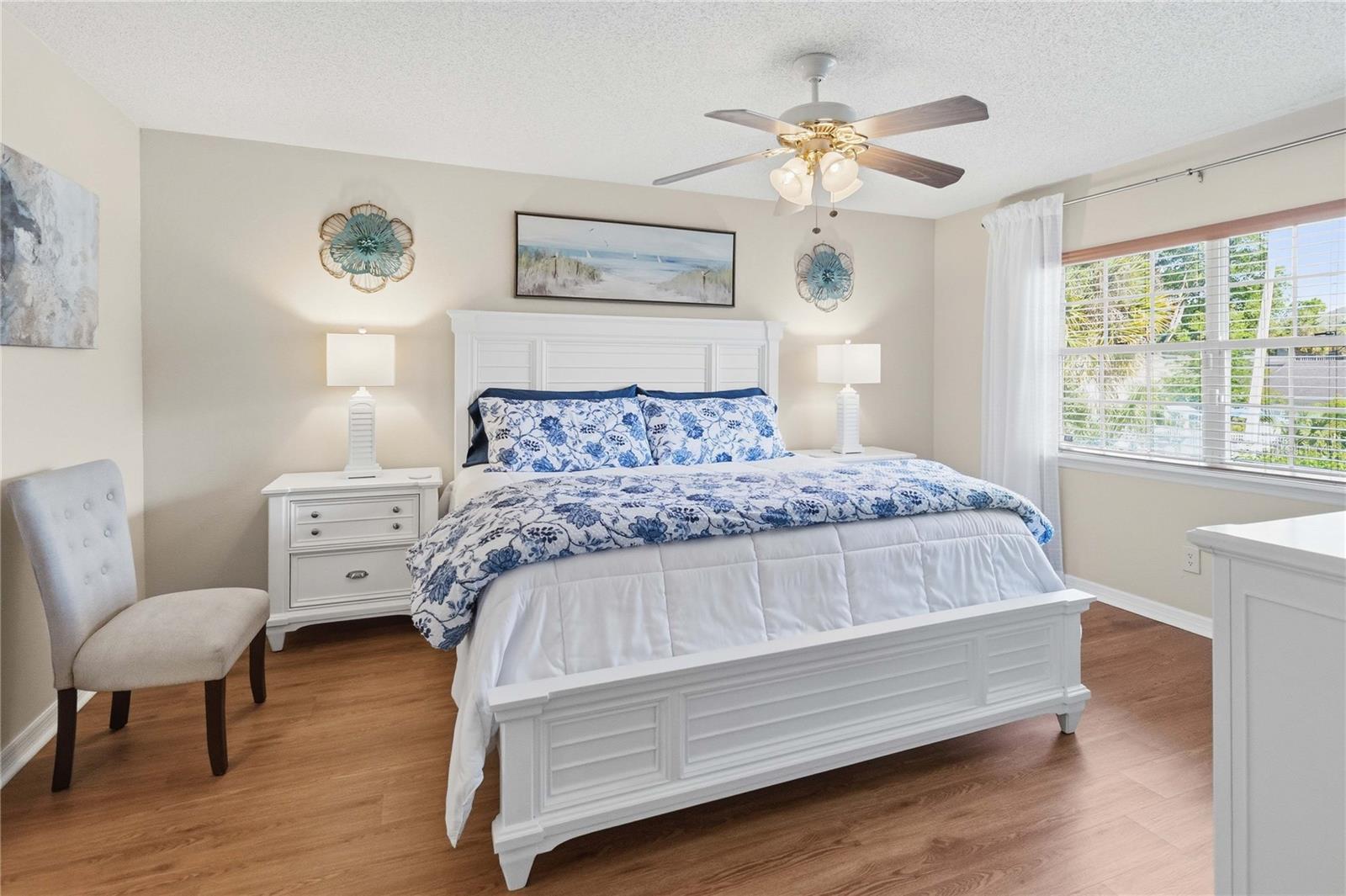 Image 12 of 30 For 6206 Bayhill Lane 6206