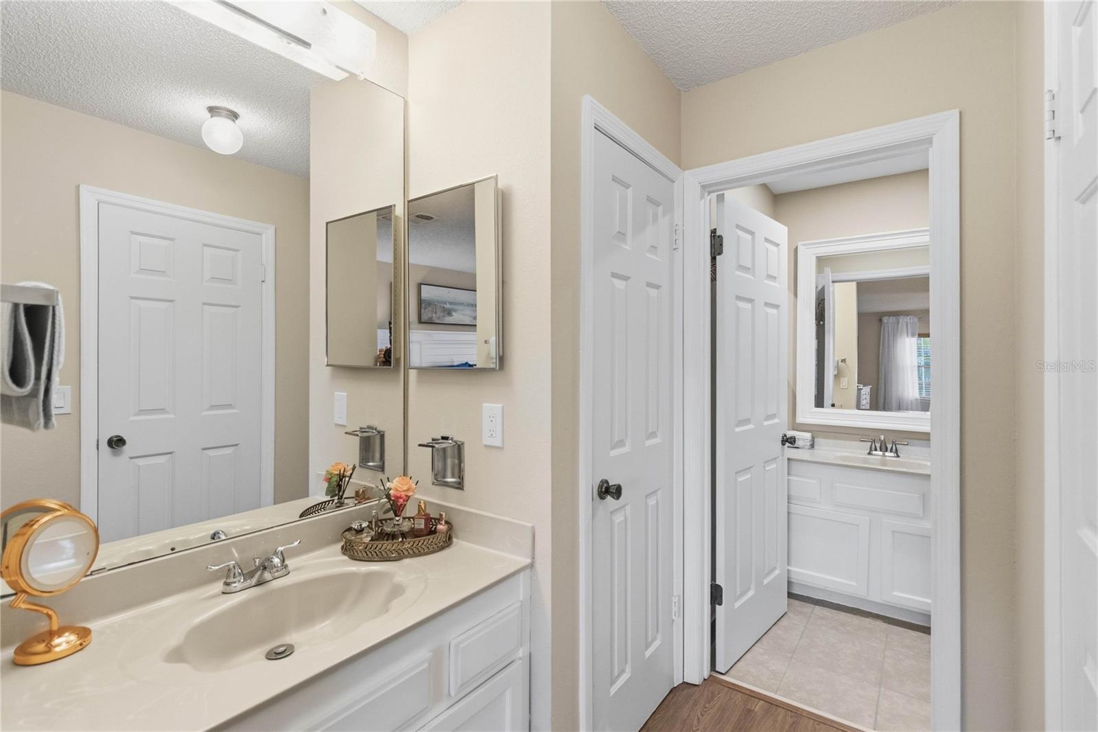 Image 14 of 30 For 6206 Bayhill Lane 6206