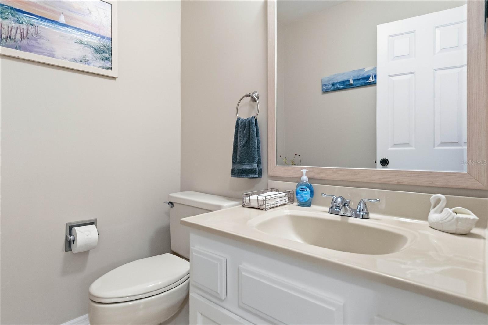 Image 16 of 30 For 6206 Bayhill Lane 6206